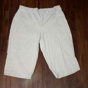 D&Co Cream Women's shorts